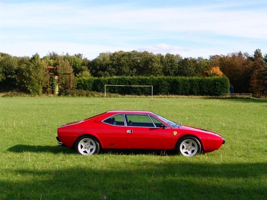  Ferrari 308 GT4 1975 года  (фото 30 из 35)